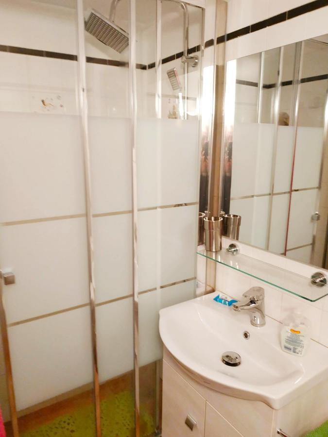 Colorful Apartment 5 Minutes Walk From Acropolis Athena Bagian luar foto